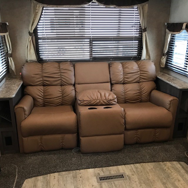 27555 Blanchard Trailer Sales, Inc.